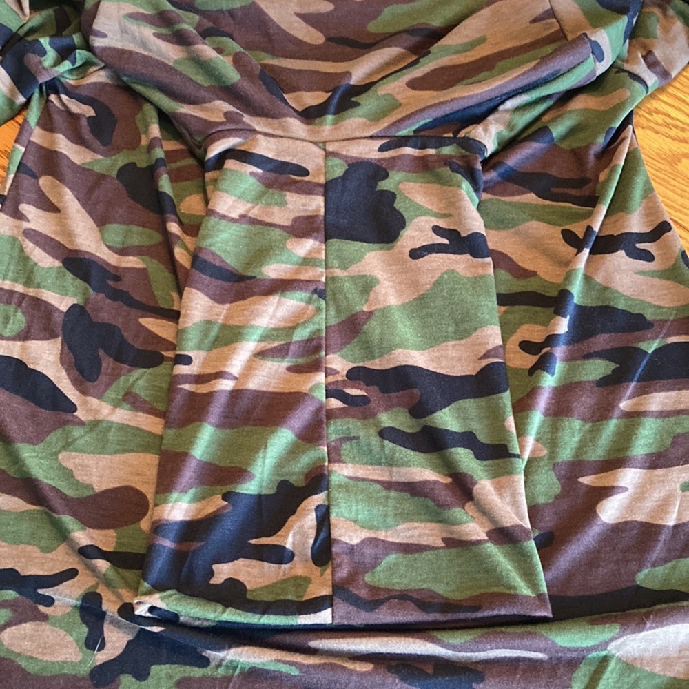 Azules, S, camo tunic - Picture 8 of 13